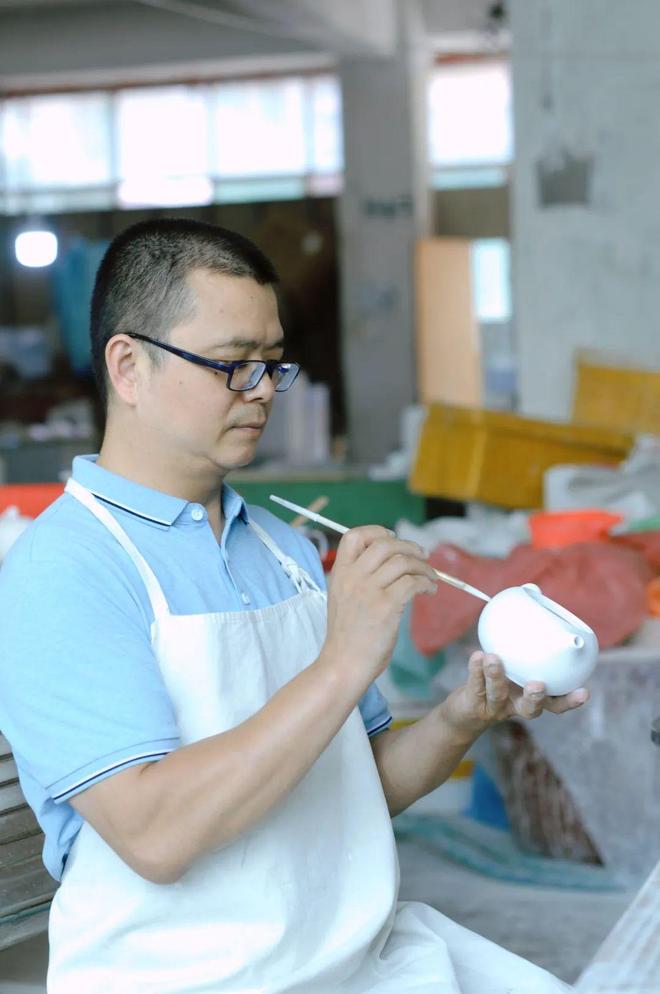 爱游戏体育ayx-郑建强匠心精神—中国当代陶瓷艺术鉴赏大展